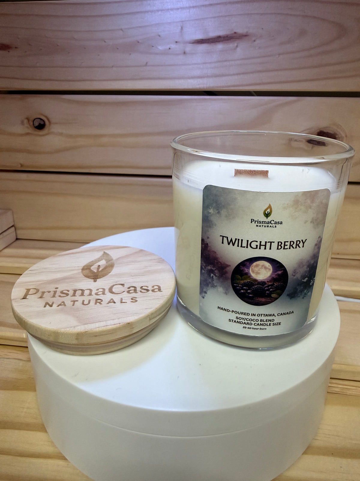 Twilight Berry wooden wick candle, additional view