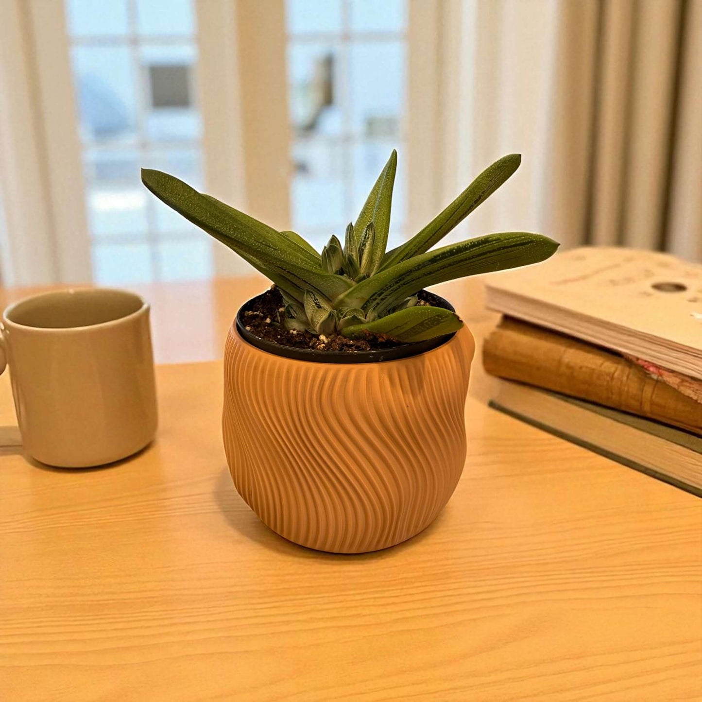 Modern Wave Planter β 3D Printed Plant Pot by Charles Regaud Design