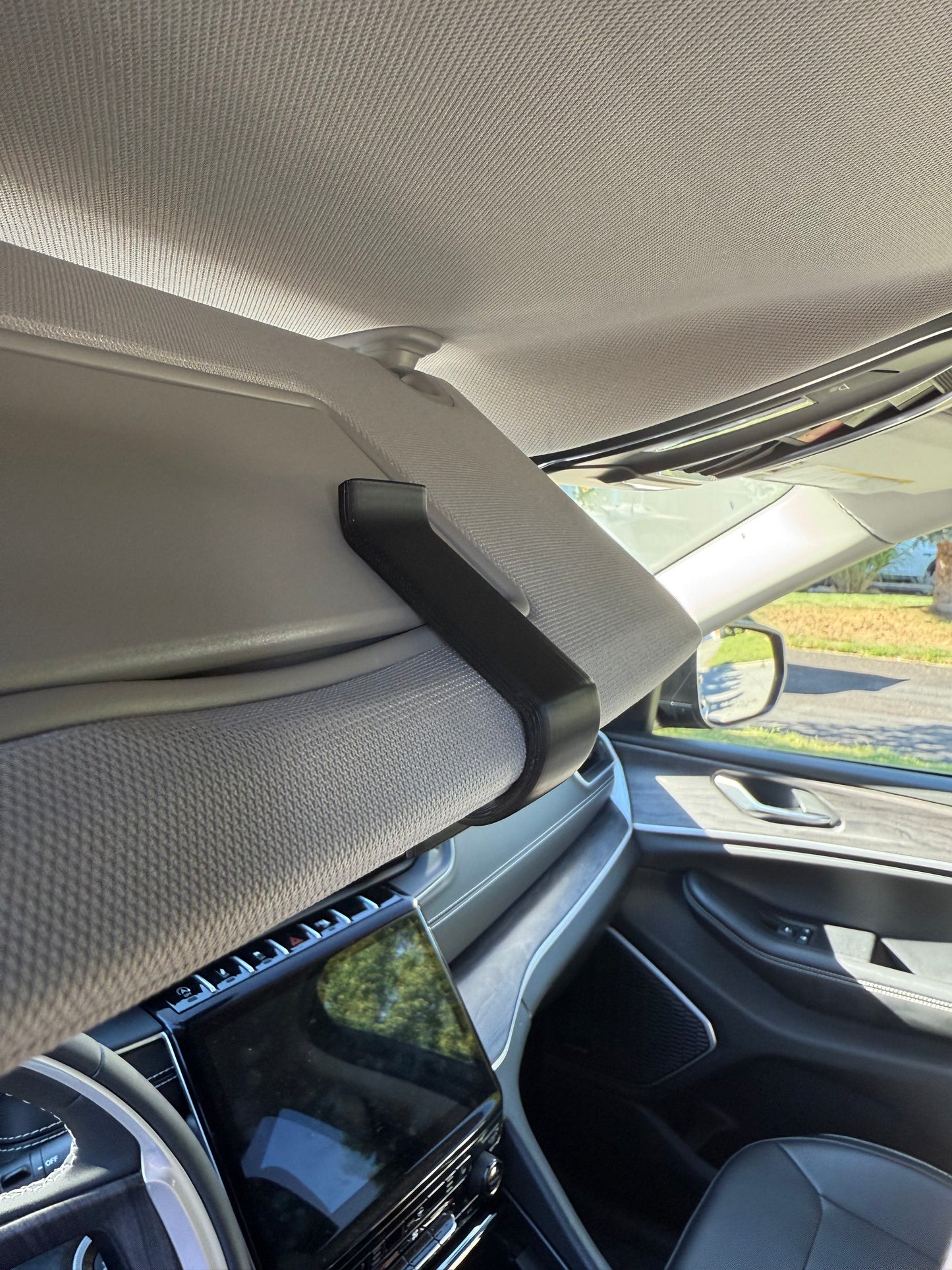 Universal Car Visor Sunglasses Holder – Glasses Clip Organizer
