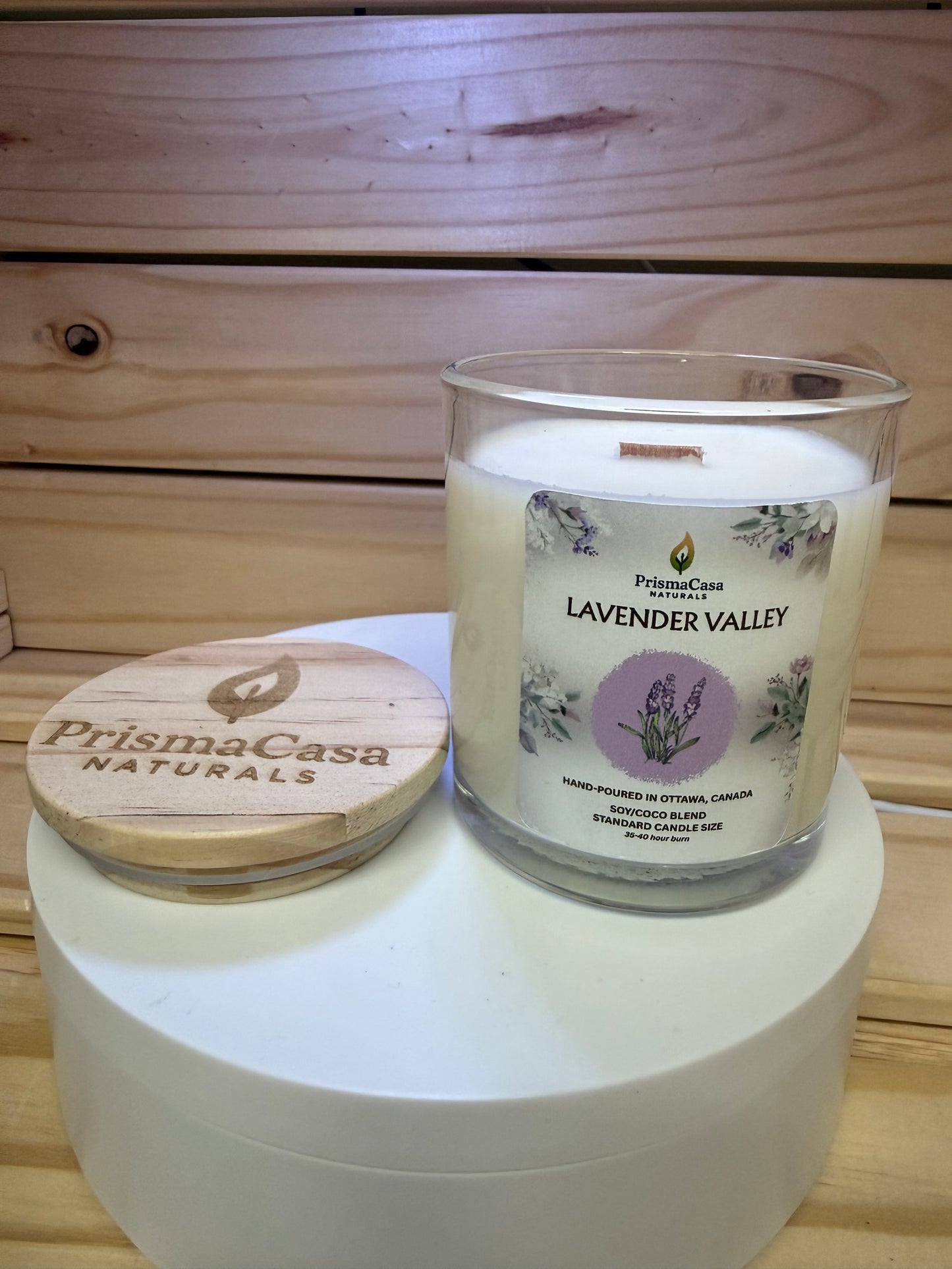 Premium Wodden Wick Candle - Lavender Valley