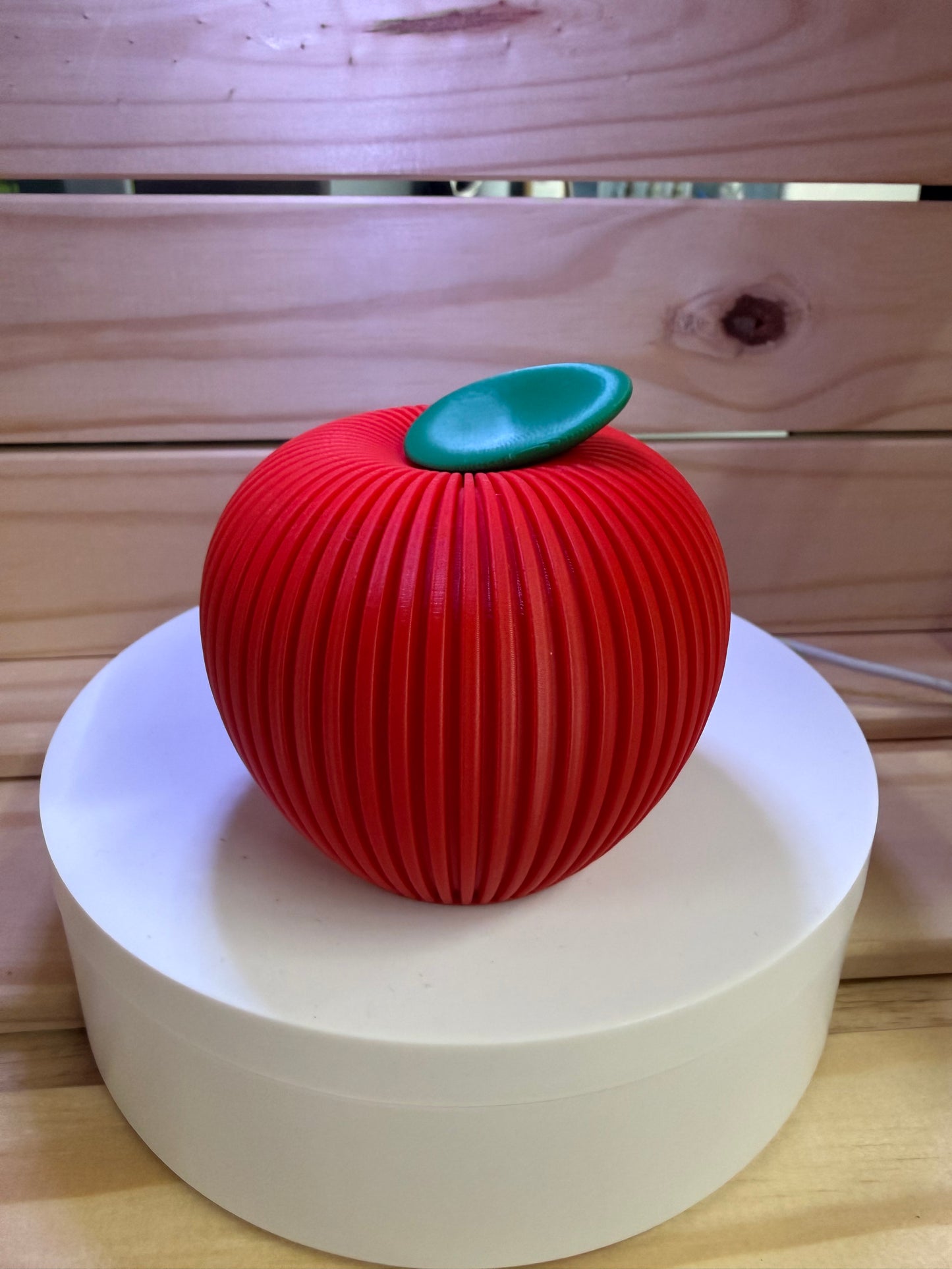 Decorative Teacher’s Desk Apple