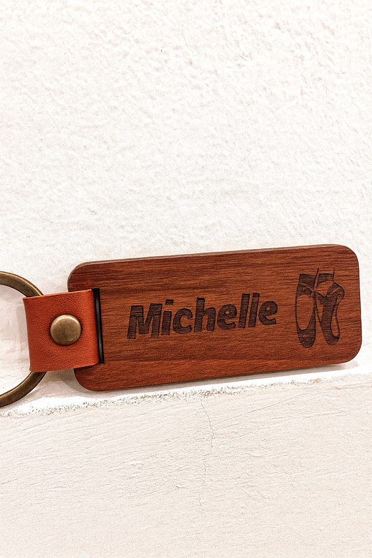 Custom Engraved Wood Keychain – Personalized Name & Icon