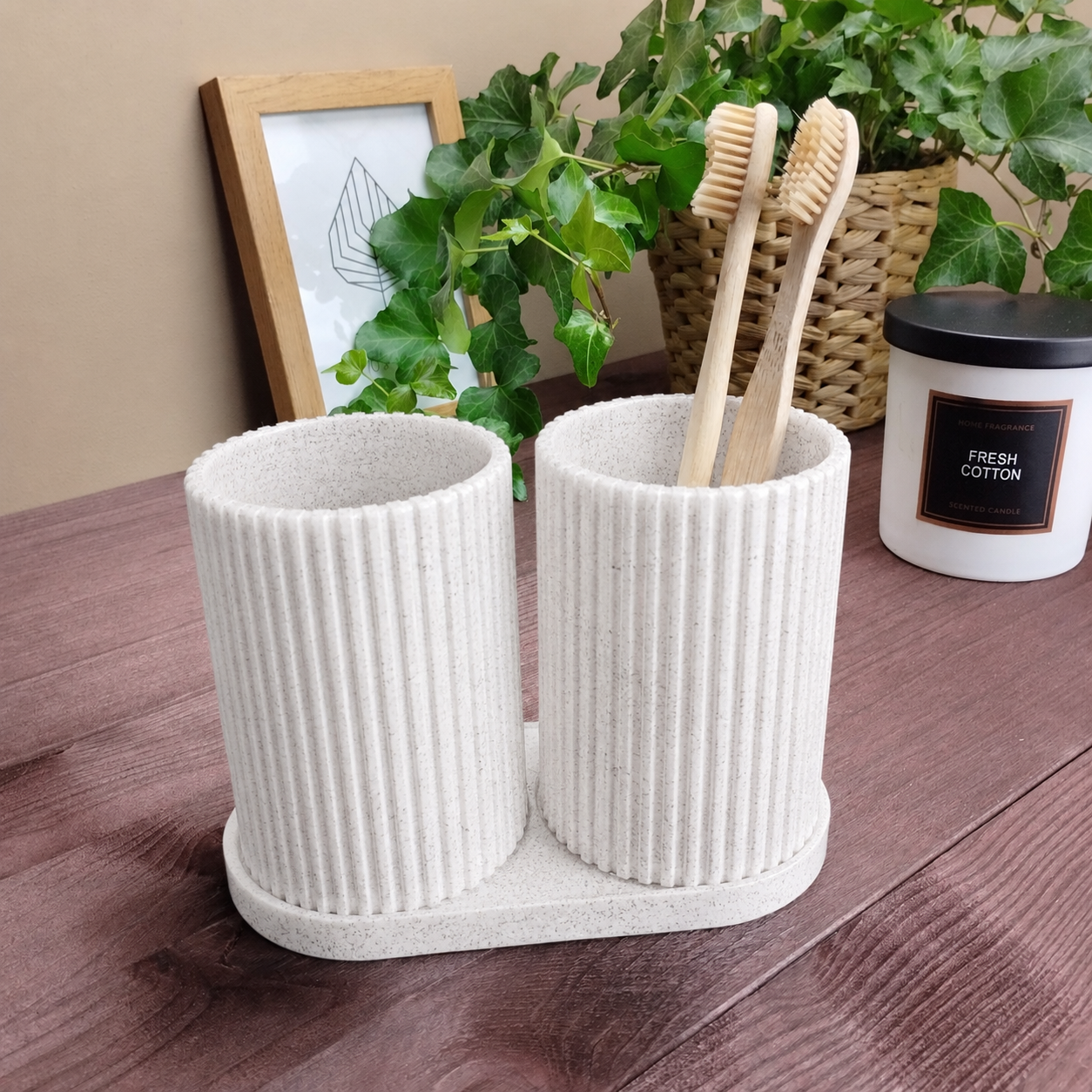 Ribbed Double Toothbrush Holder