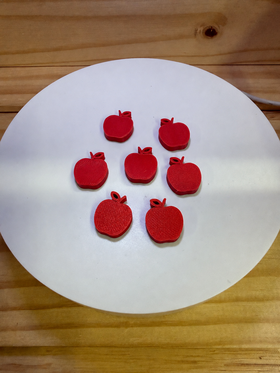 Apple Classroom Manipulatives – Pack of 50
